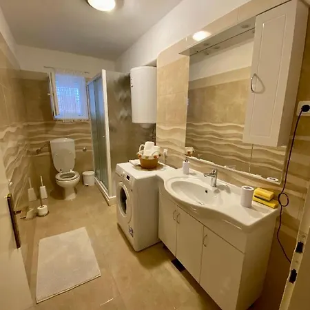 Darija With Private Pool Apartament Kaštela
