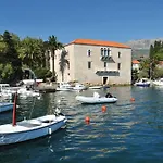 Darija With Private Pool Appartement Kaštela