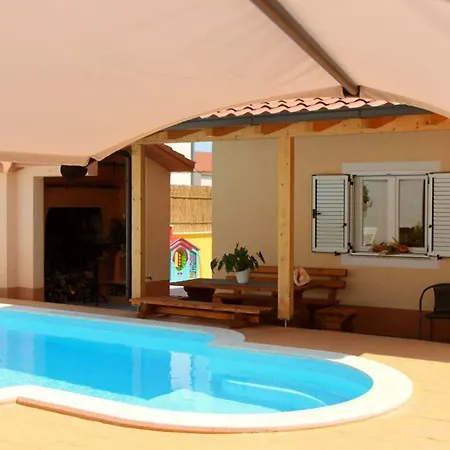 Darija With Private Pool Апартаменты