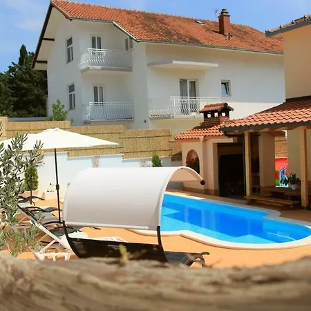 Апартаменты Darija With Private Pool